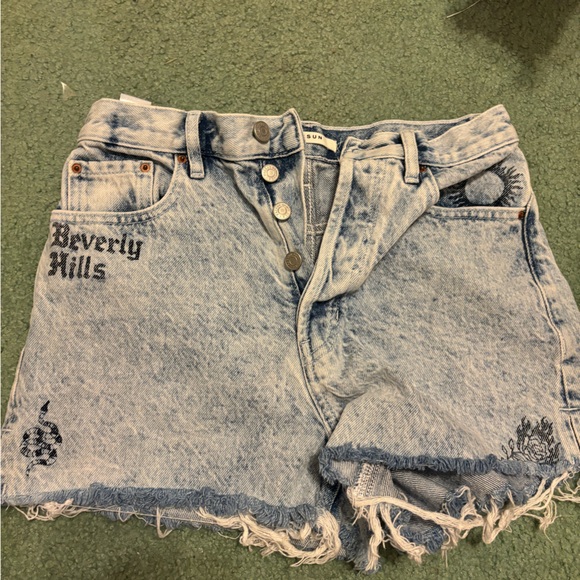 Women’s Pacsun Jean Shorts Set of 4 Size 26 Waist - Picture 10 of 12